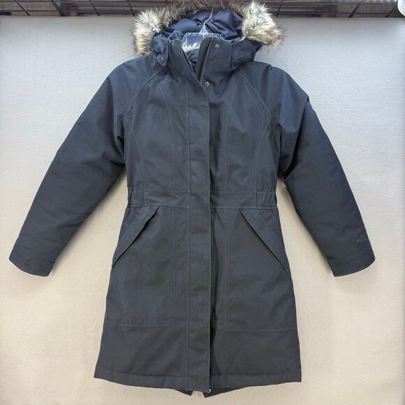 The North Face Jackets & Blazers - The North Face Winter Parka Women's XS Black Faux Fur Hood Goose Down Winter
